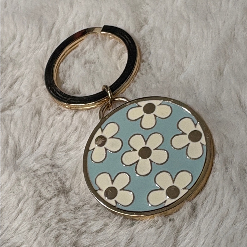 MARC JACOBS Daisy Dream Keychain/Charm